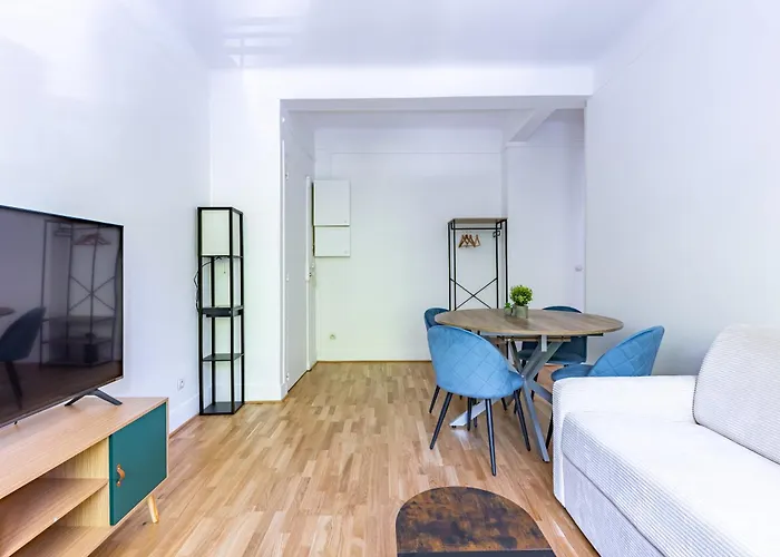 Appartement Romantique 4 Etoiles ,appartement Chic Pres Du Canal, *