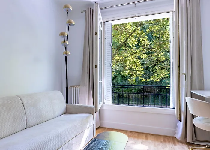 Romantique 4 Etoiles ,appartement Chic Pres Du Canal, Appartement Parijs